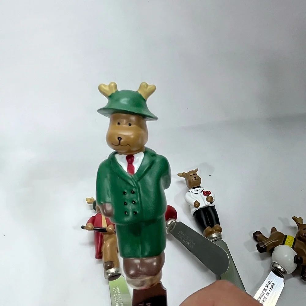 LTD CHRISTMAS HOLIDAY REINDEER TABLETOP VARIETY SET‎ OF 8 SPREADERS OPEN BOX